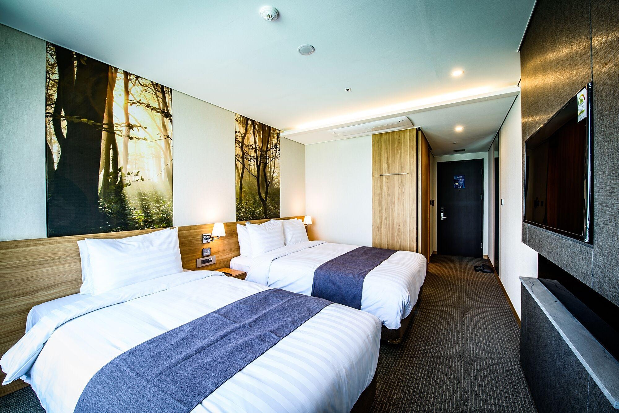 Utop Ubless Hotel Чеджу Екстериор снимка