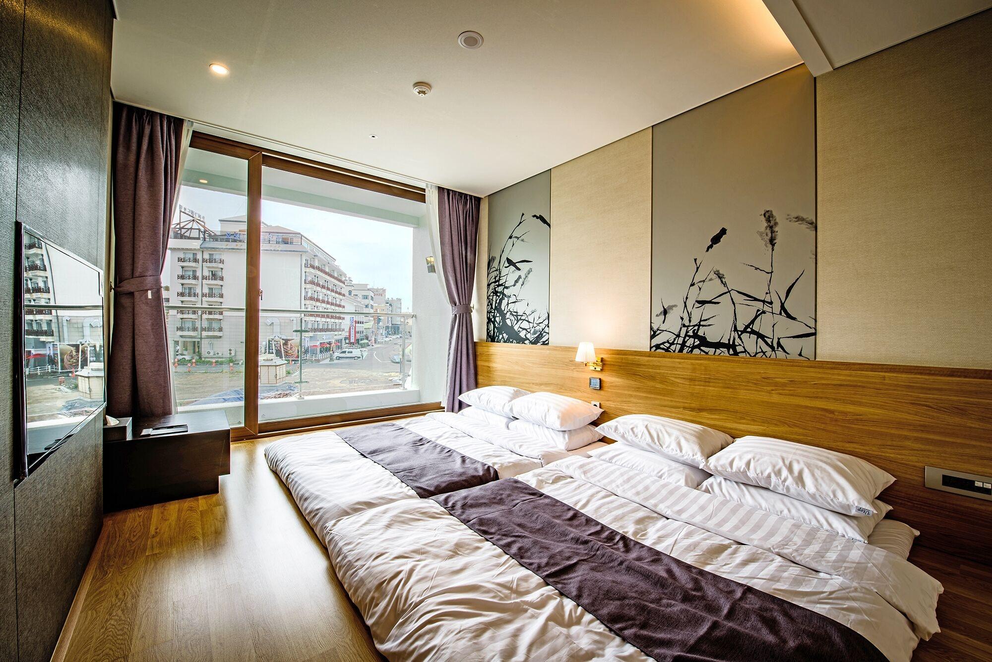 Utop Ubless Hotel Чеджу Екстериор снимка